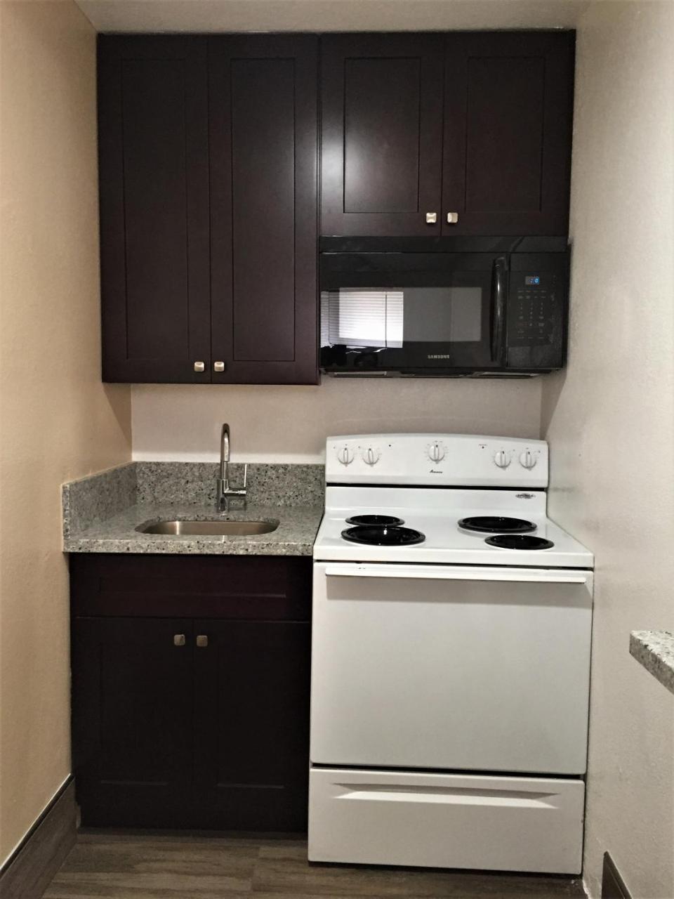 Welcome Inn Motel Montclair Bagian luar foto