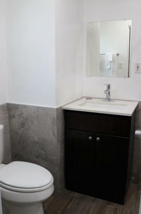 Welcome Inn Motel Montclair Bagian luar foto